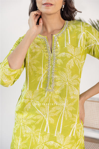 Linen Palm Jaal Print Kurta in Lime Green