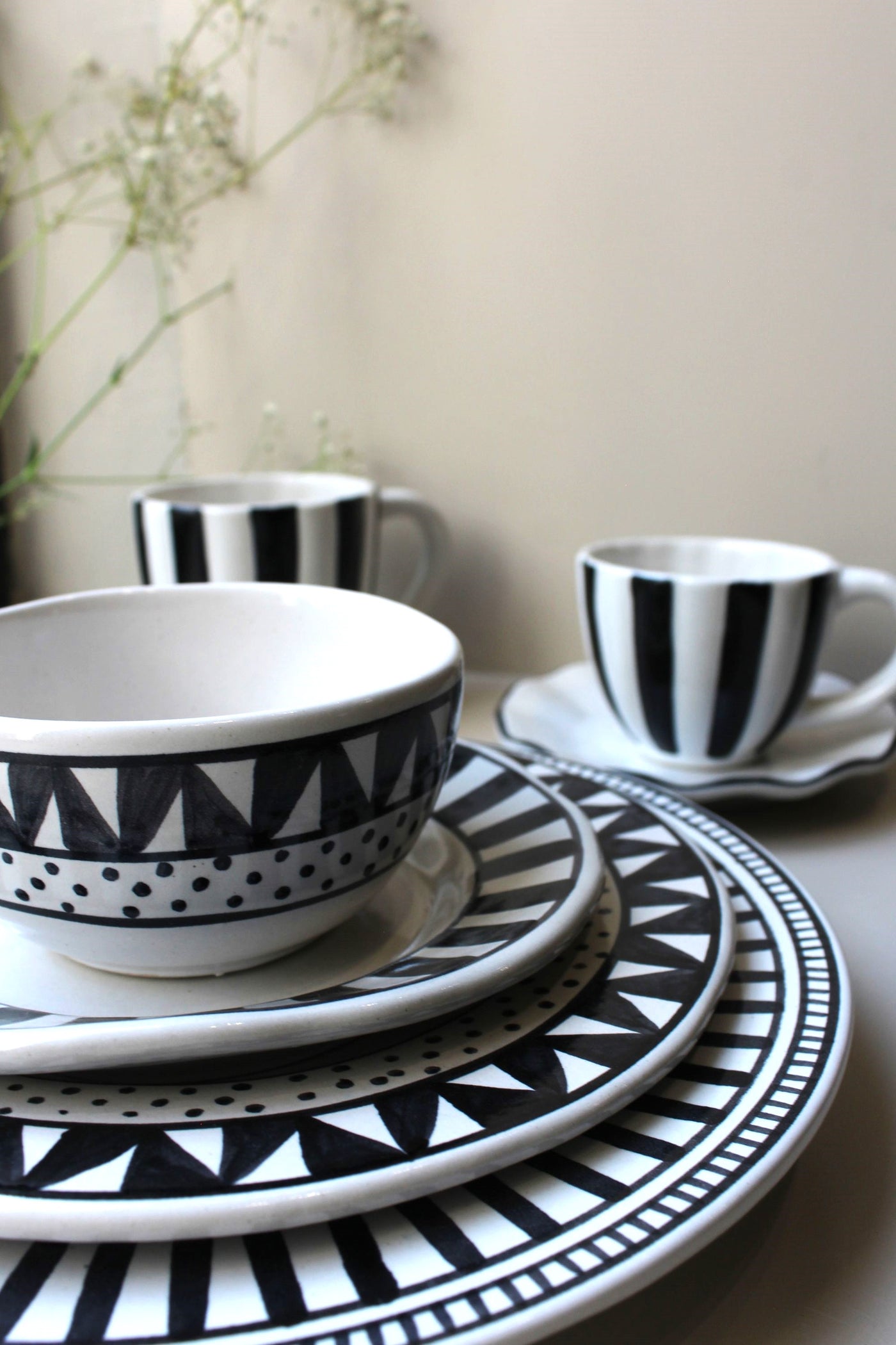 CERAMIC STONEWARE STRIPES COFFEE MUG IN BLUE