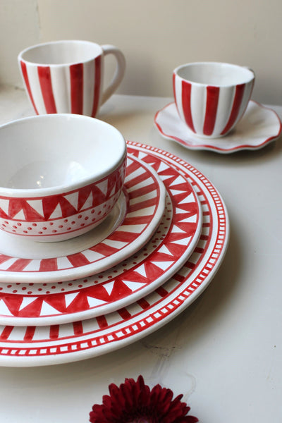 CERAMIC STONEWARE DOTS AND STRIPES SOUP BOWL IN RED