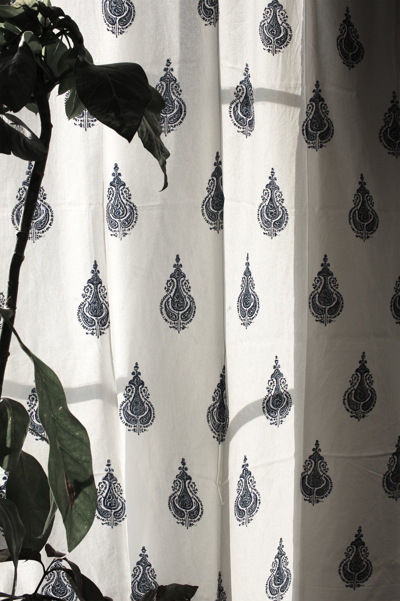 COTTON PAISELY BLOCK PRINT CURTAIN IN SHADES OF BLUE