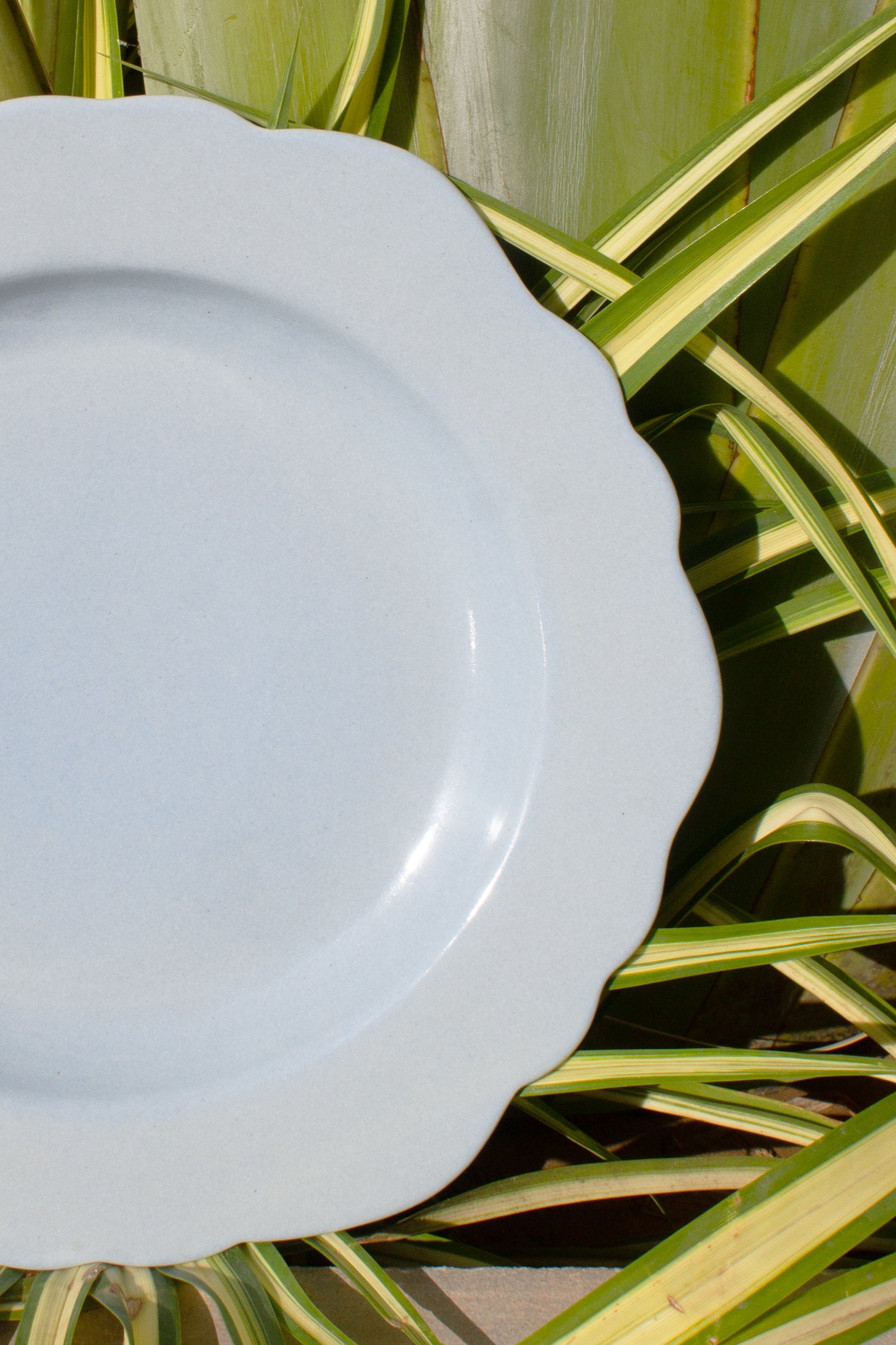 CERAMIC STONEWARE DINNER PLATE IN BABY BLUE