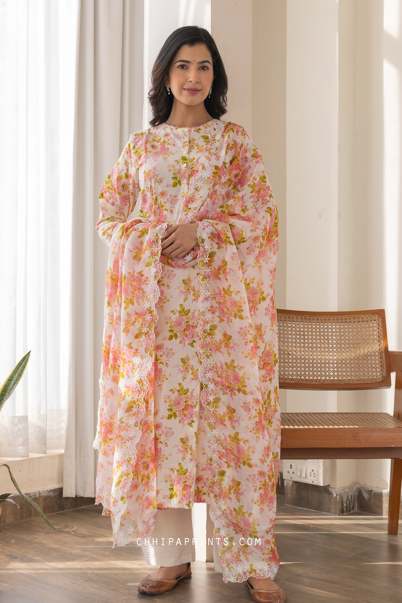 COTTON CHINTZ FLORAL PRINT KURTA SET IN SHADES OF PINK