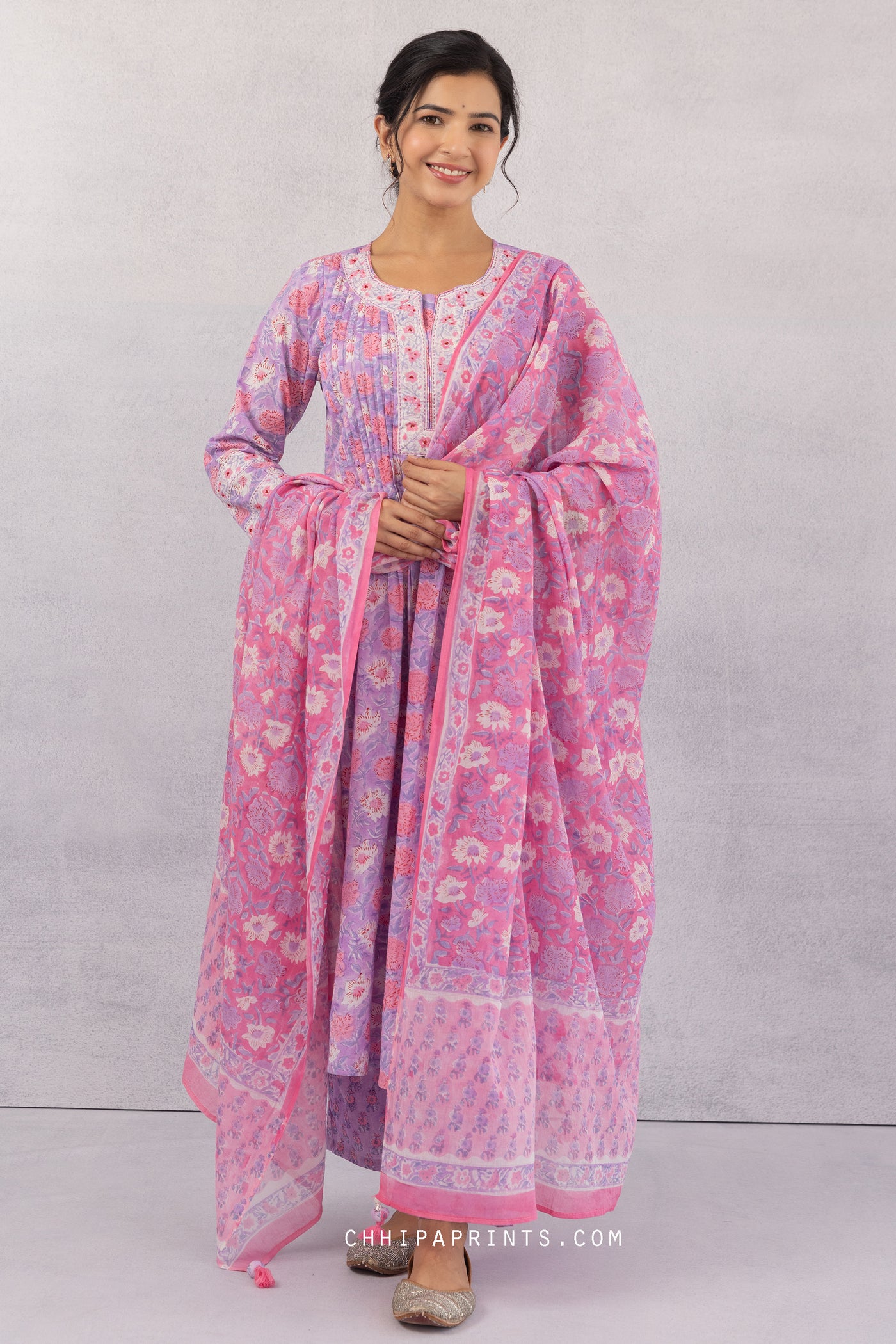 COTTON BLOCK PRINT V NECK SHELL TUCK KURTA SET IN LAVENDER