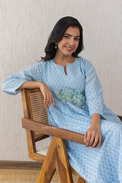 CHANDERI JACQUARD EMBROIDERED KURTA & PANT CO ORD SET IN BABY BLUE