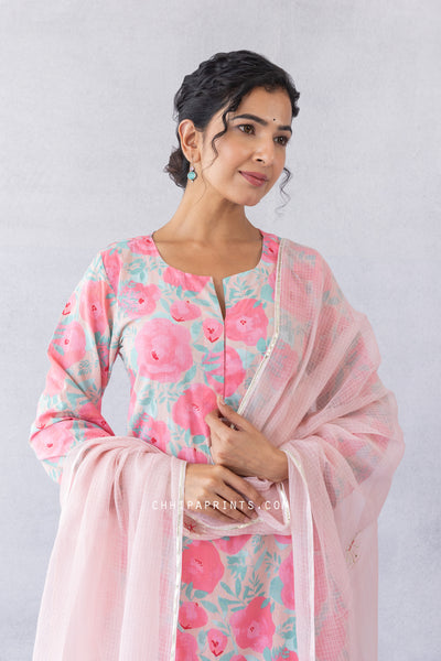 COTTON FLORAL HAND PRINTED KURTA SET IN SHADES OF CAMEO ROSE & PINK