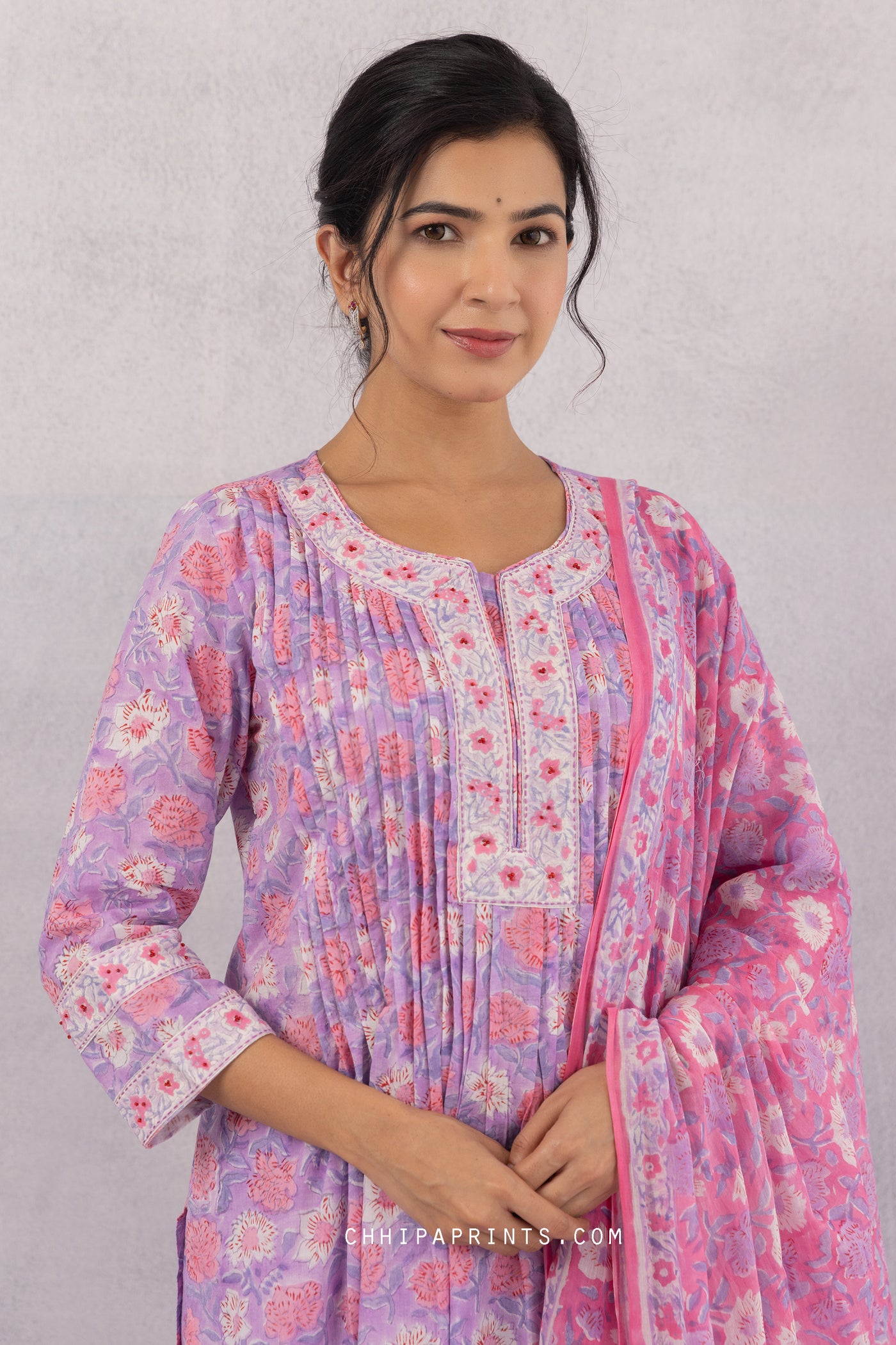 COTTON BLOCK PRINT V NECK SHELL TUCK KURTA SET IN LAVENDER