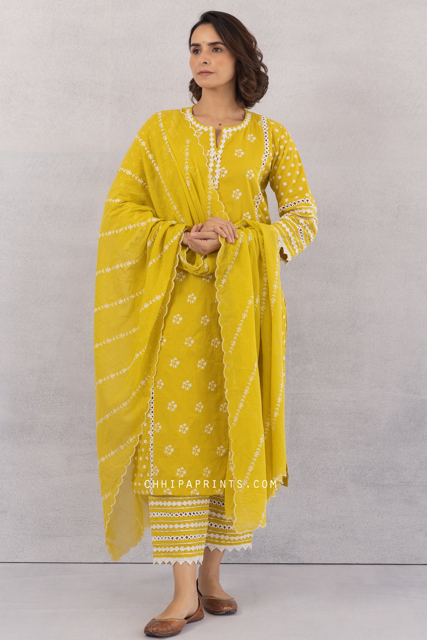 COTTON Buti Embroidery KURTA SUIT SET IN Sulphur Yellow