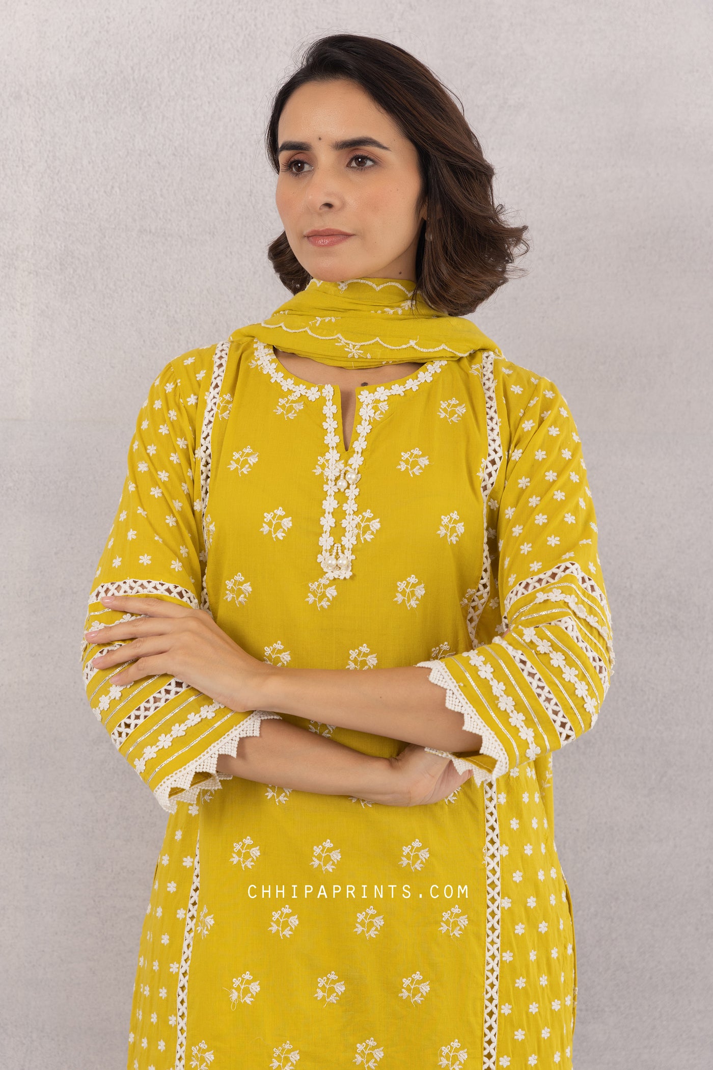 COTTON Buti Embroidery KURTA SUIT SET IN Sulphur Yellow