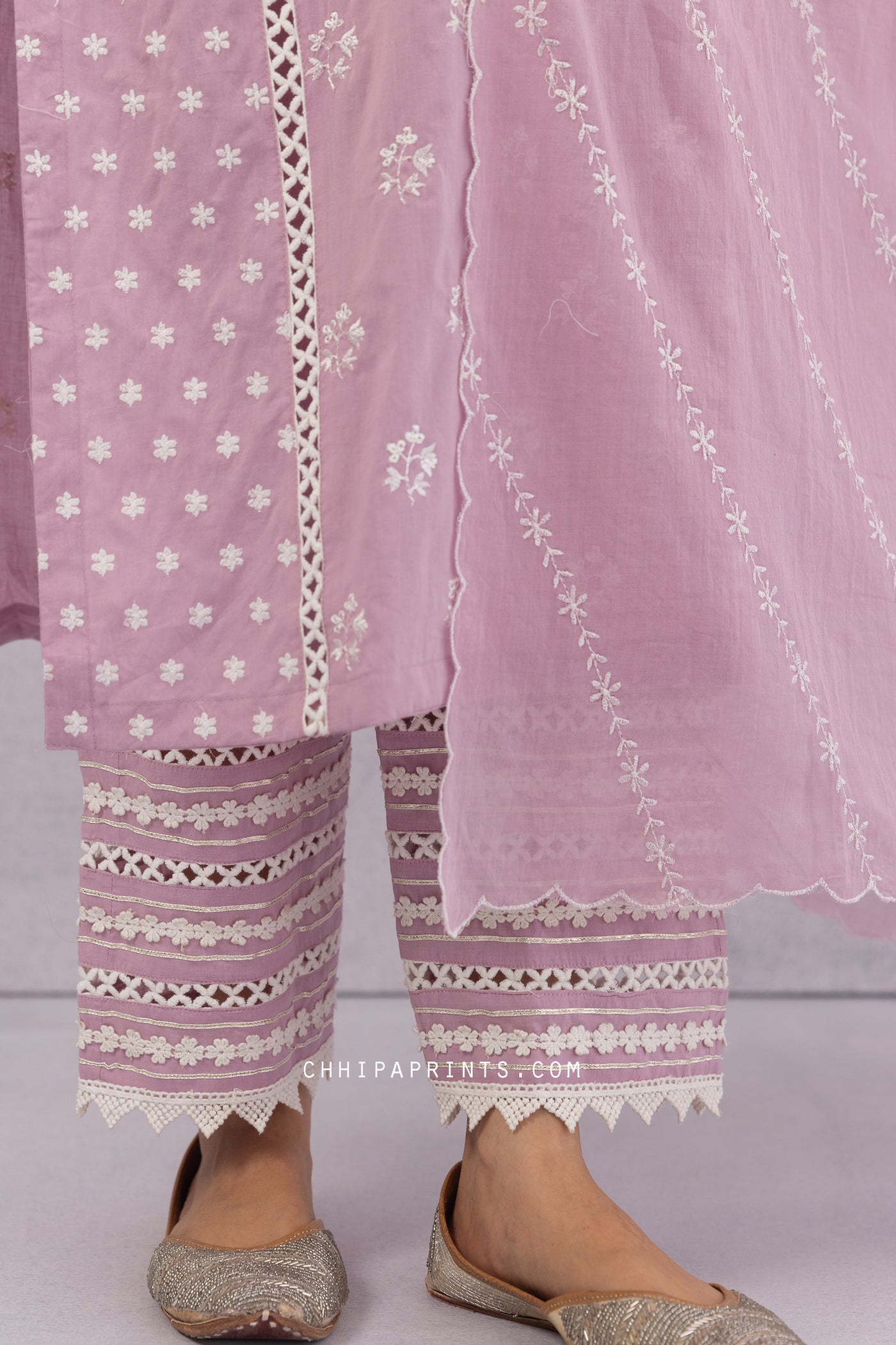 COTTON Buti Embroidery KURTA SUIT SET IN Mulberry Purple