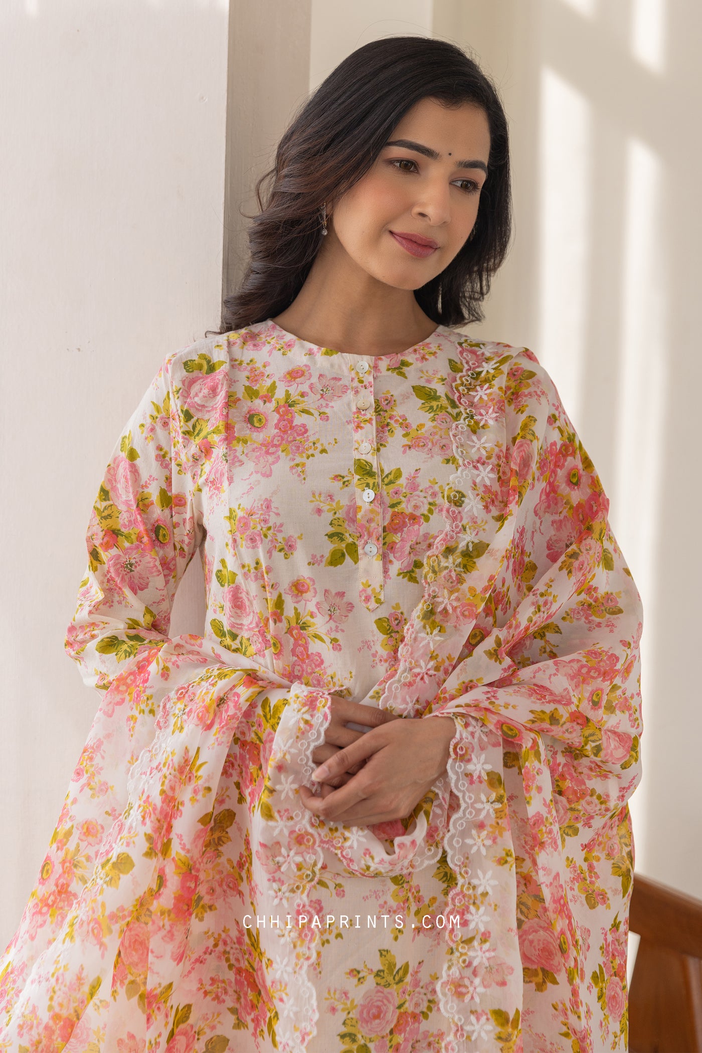 COTTON CHINTZ FLORAL PRINT KURTA SET IN SHADES OF PINK