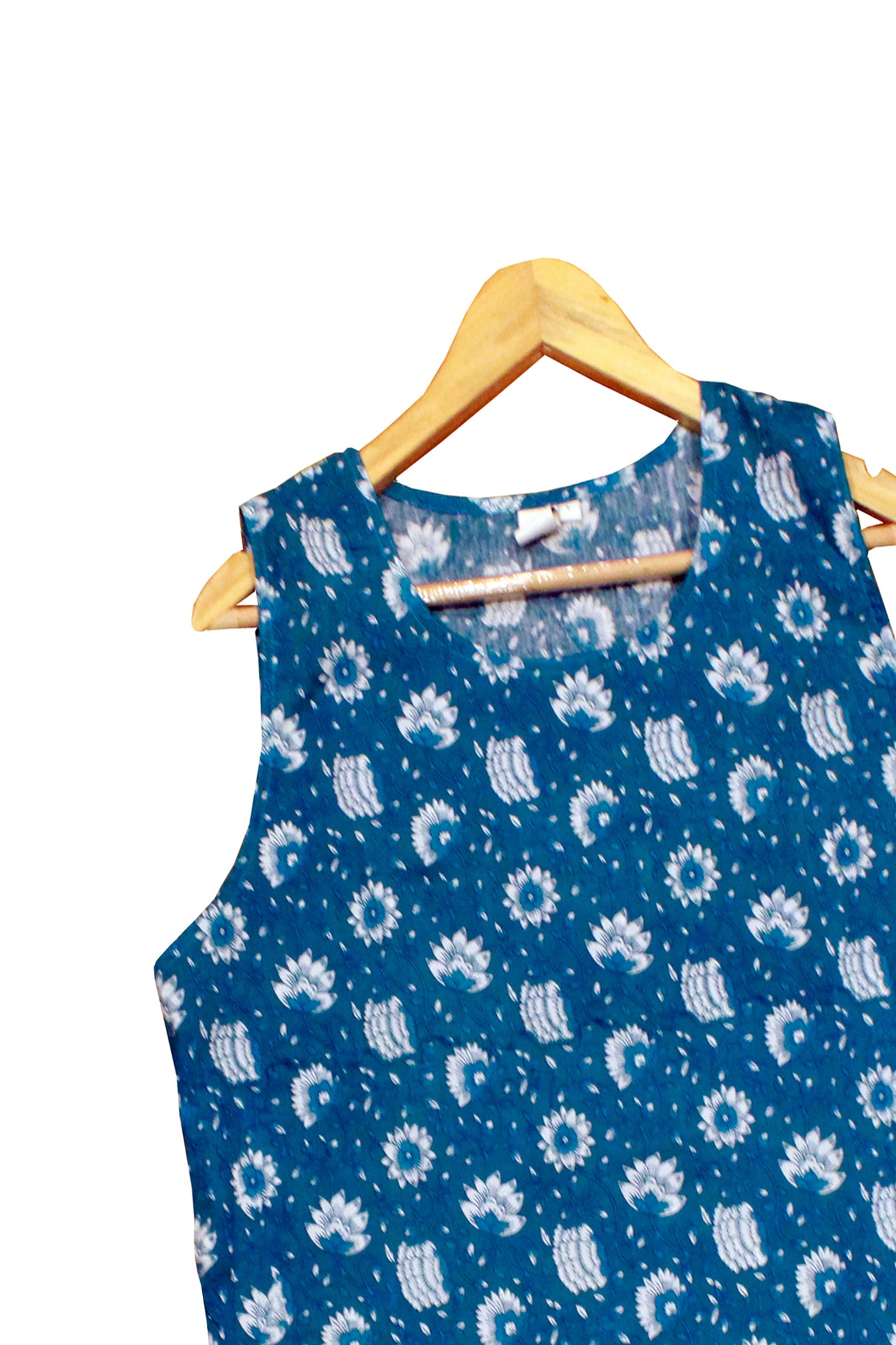 Cotton Mahin Jaal Print Sleeveless Top in Crystal Blue
