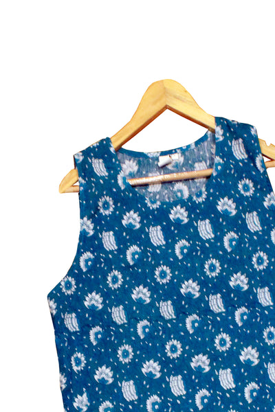 Cotton Mahin Jaal Print Sleeveless Top in Crystal Blue