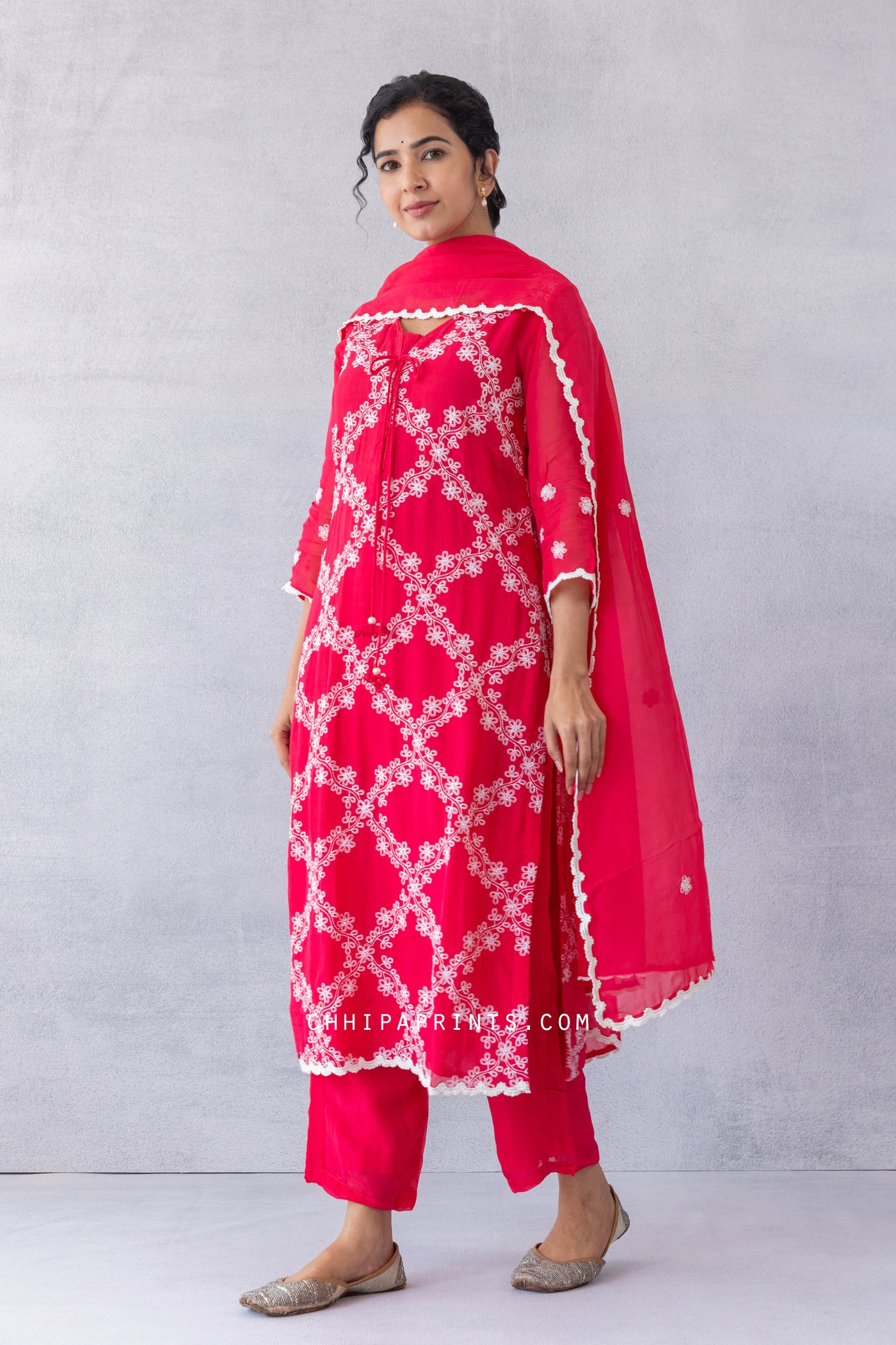 Organza Jaal Embroidery Kurta Set in Virtual Pink