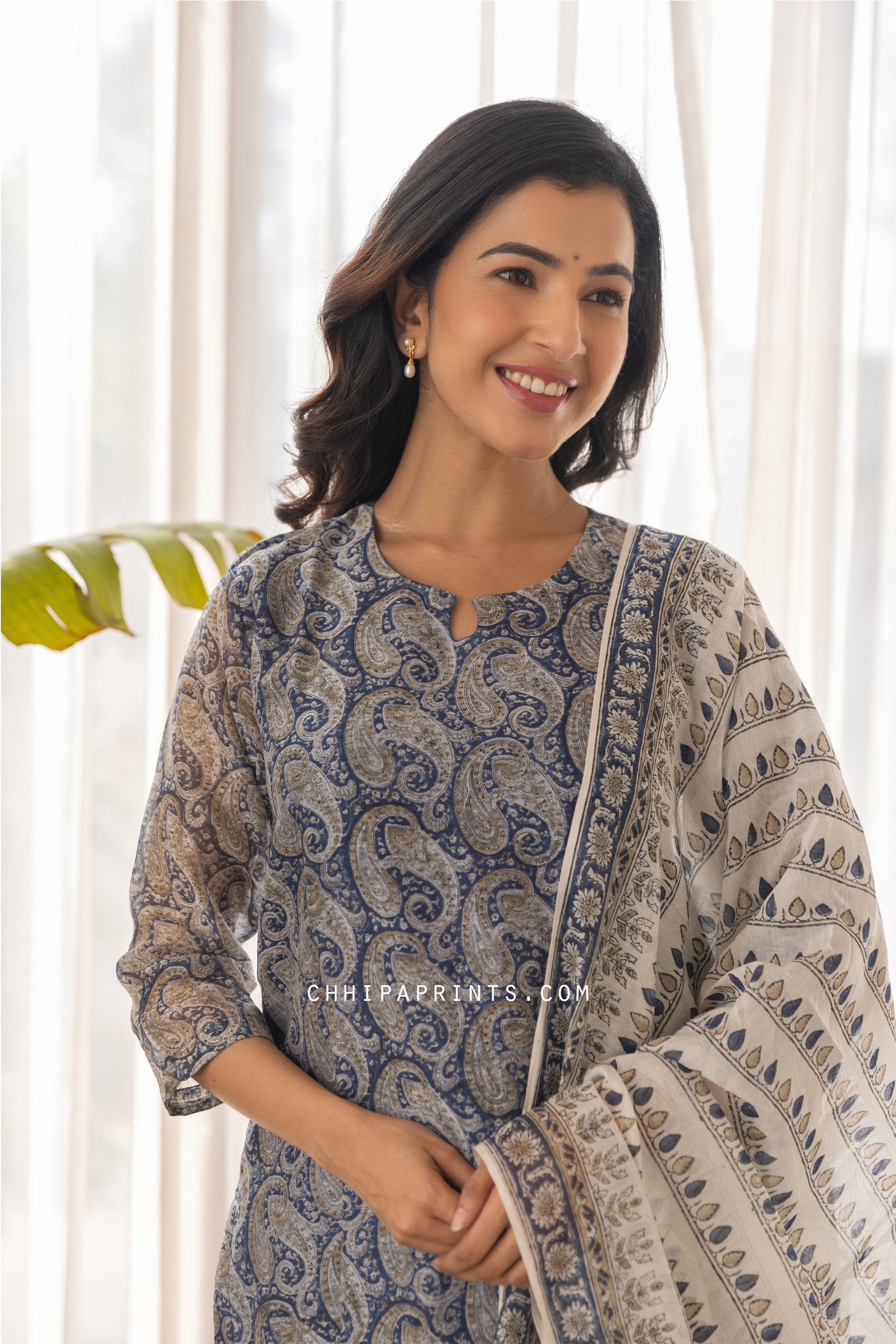 Chanderi Silk Paisley Block Print Kurta Set in Navy Blue