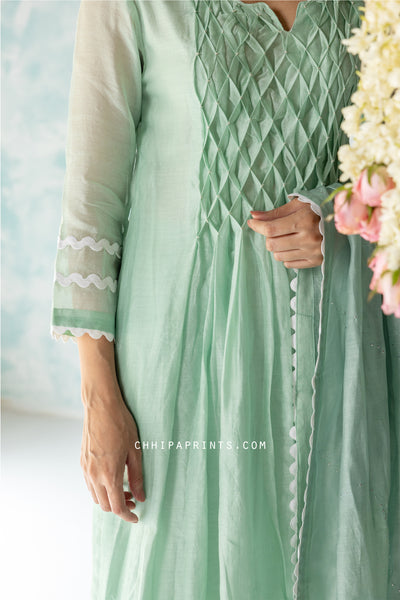 CHANDERI SILK SMOCKING KURTA SET IN Shades of MINT GREEN