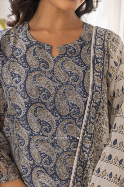 Chanderi Silk Paisley Block Print Kurta Set in Navy Blue