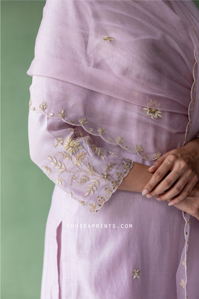 Chanderi Silk Dabka Hand Embroidery Kurta Set in Pale Lilac