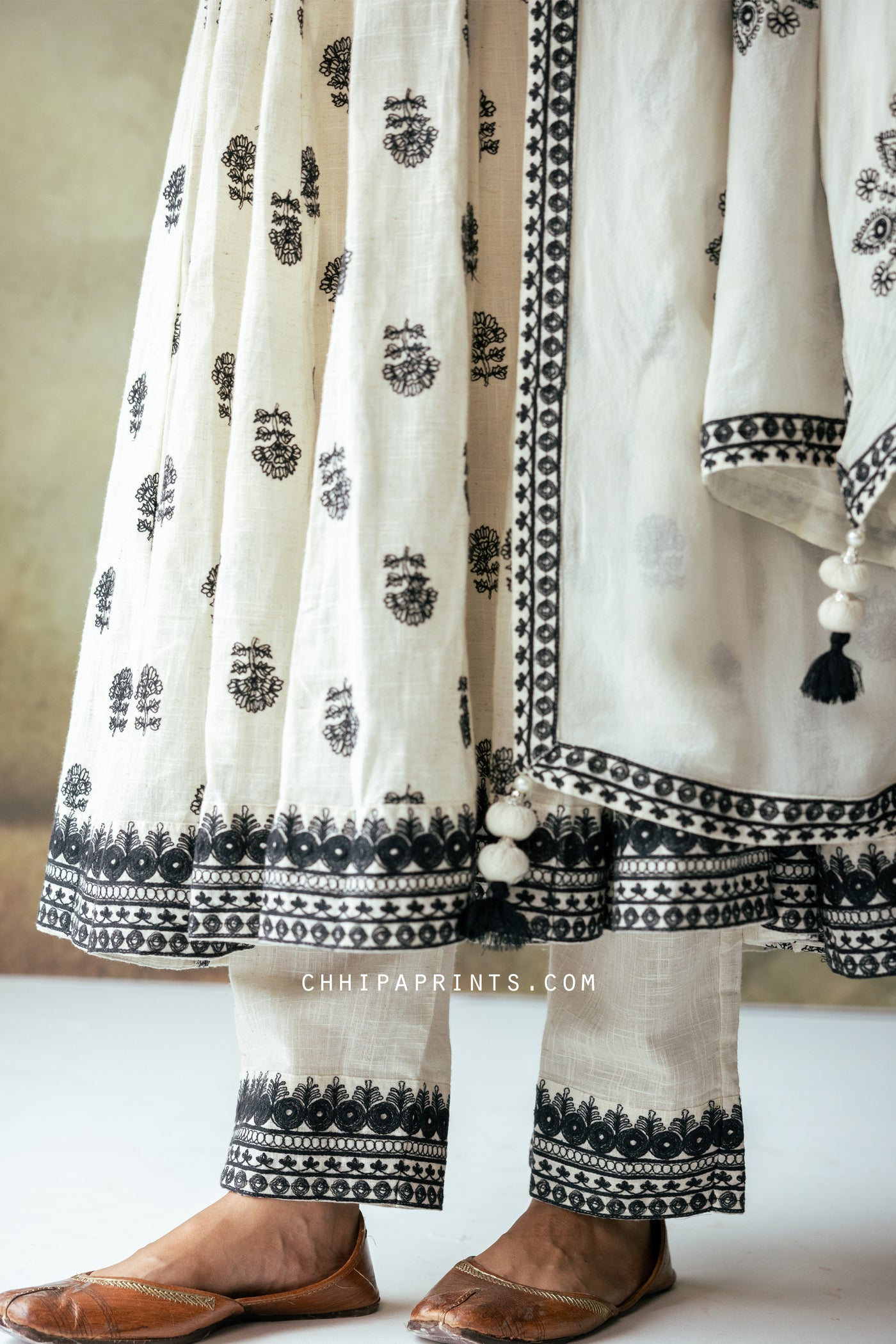 Cotton Buti Embroidery Anarkali Kurta Set in Shades of Ivory & Black