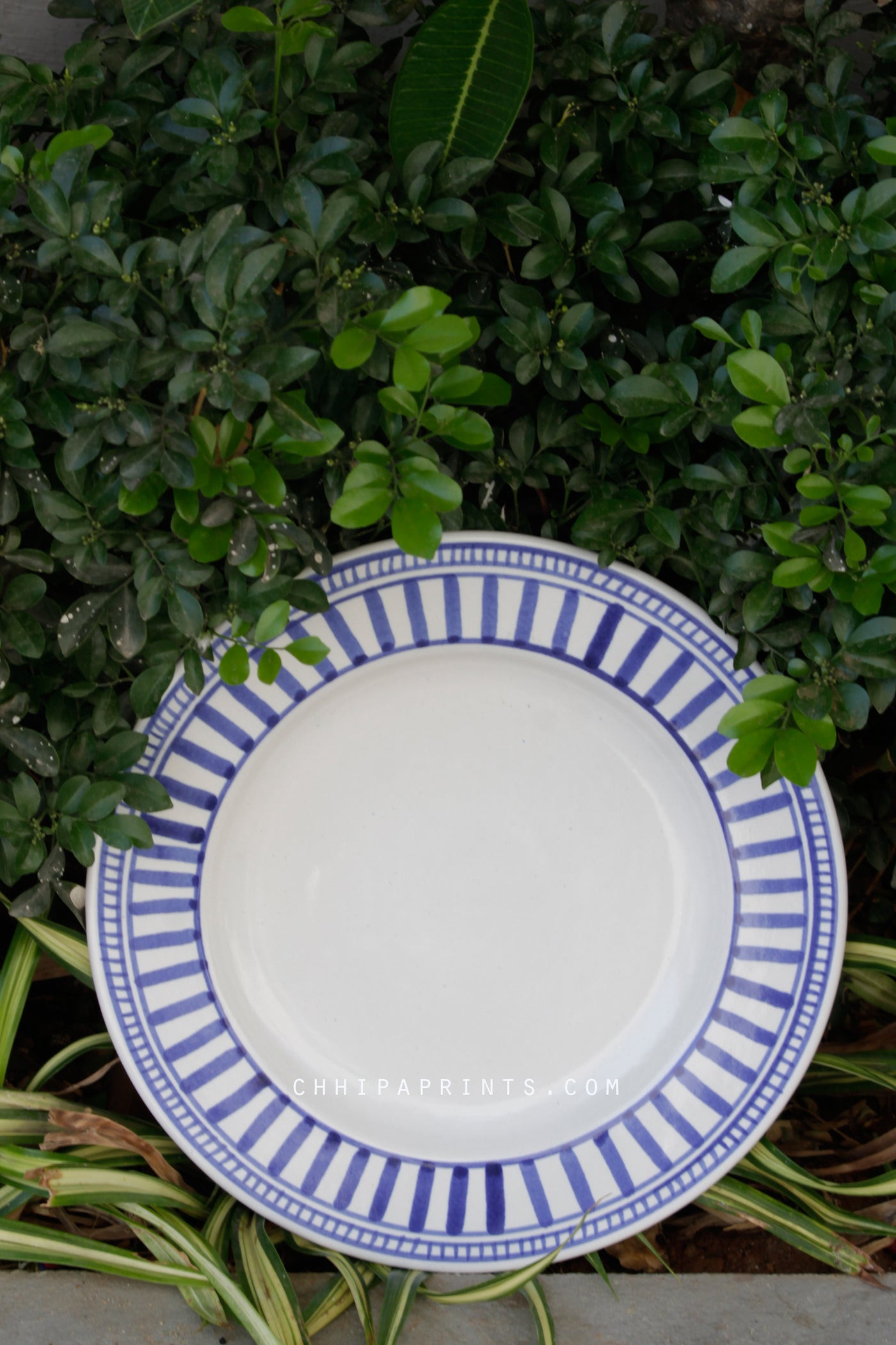 CERAMIC STONEWARE DOTS AND STRIPES DINNER PLATE IN BLUE