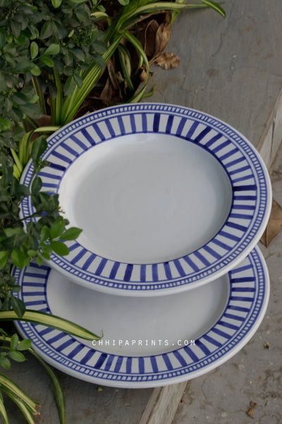 CERAMIC STONEWARE DOTS AND STRIPES DINNER PLATE IN BLUE