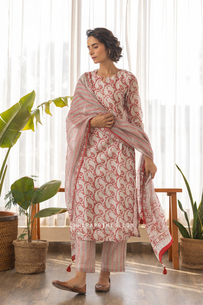 Chanderi Silk Paisley Block Print Kurta Set in Red