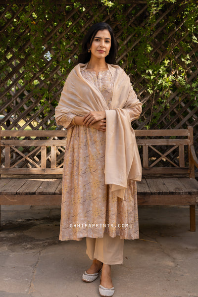 Chanderi SIlk Hand Printed Pintuck Kurta Set in Rose Tint