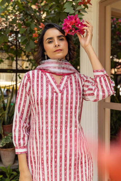 Cotton Block Print Parcha Border Kurta Set in Shades of Pink