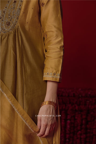 Chanderi Silk Paisley Embroidered Yoke Kurta Set in Bronze Mist