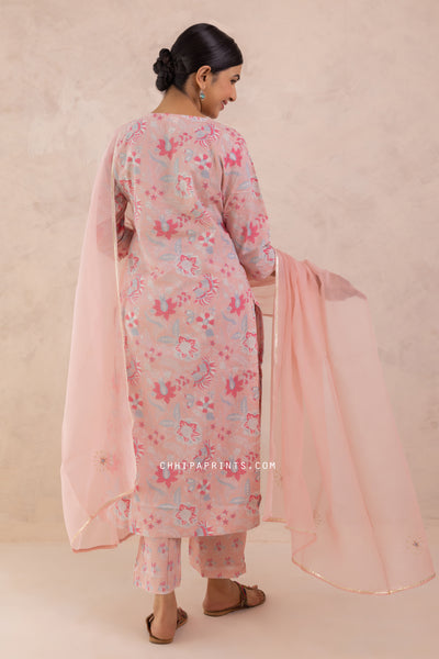 Cotton Mughal Jaal Print Kurta Set in Cameo Rose
