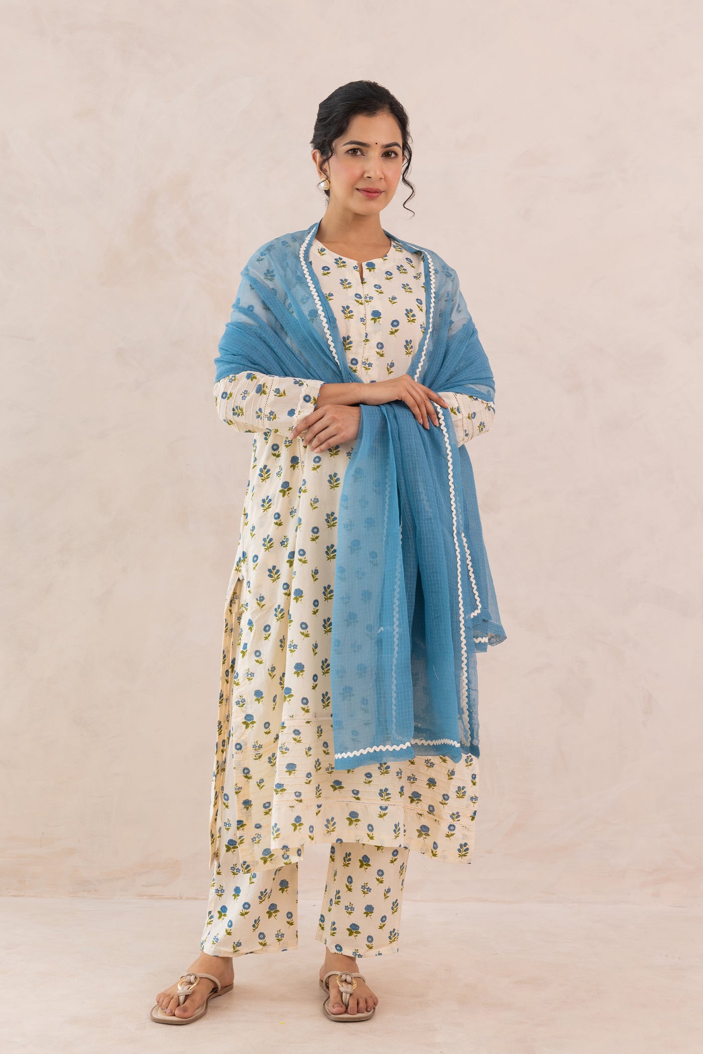 Cotton Mahin Buti Print Kurta Set in Shades of Ivory & Blue