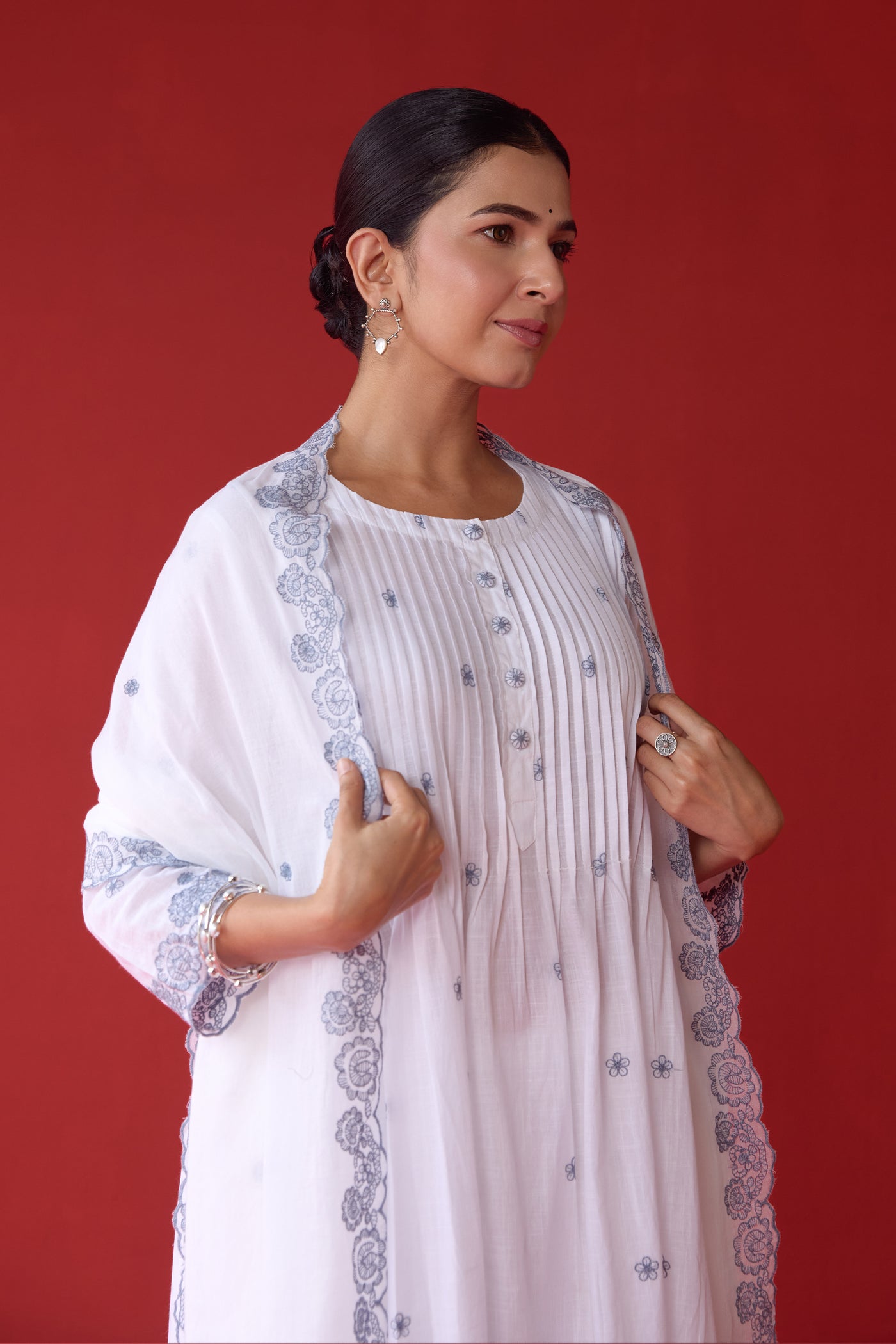 Cotton Shell Tuck Jaal & Buti Embroidered Kurta Set in Gray