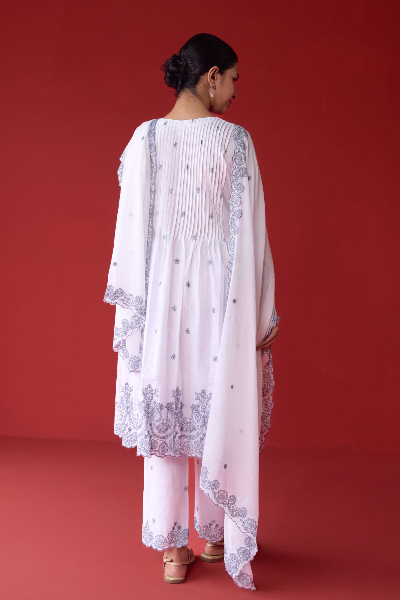 Cotton Shell Tuck Jaal & Buti Embroidered Kurta Set in Gray