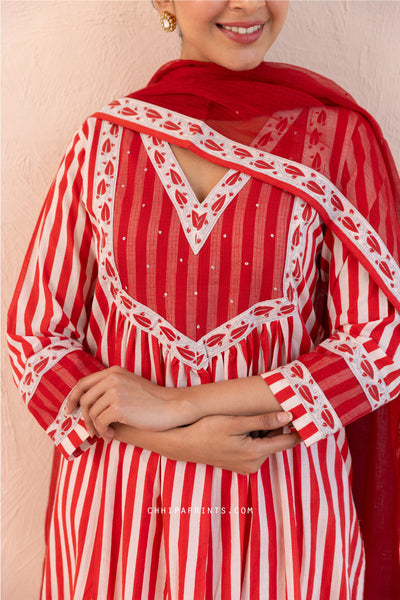 Cotton Stripes Print Front Gather Kurta Set in Racing Red