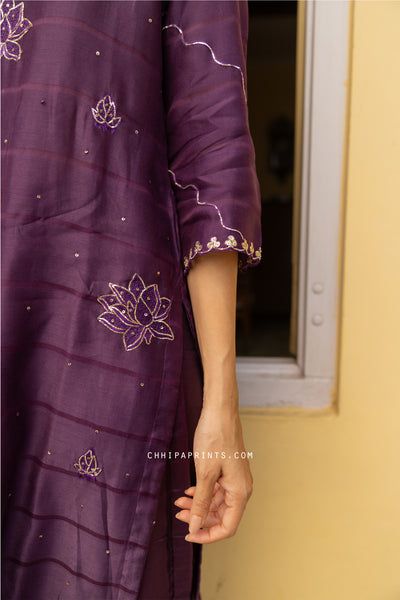 Chanderi Silk Dobby Dabka Embroidery Kurta Set in Plum Purple