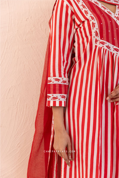 Cotton Stripes Print Front Gather Kurta Set in Racing Red