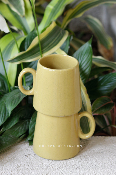 CERAMIC STONEWARE COFFEE MUG IN YELLOW