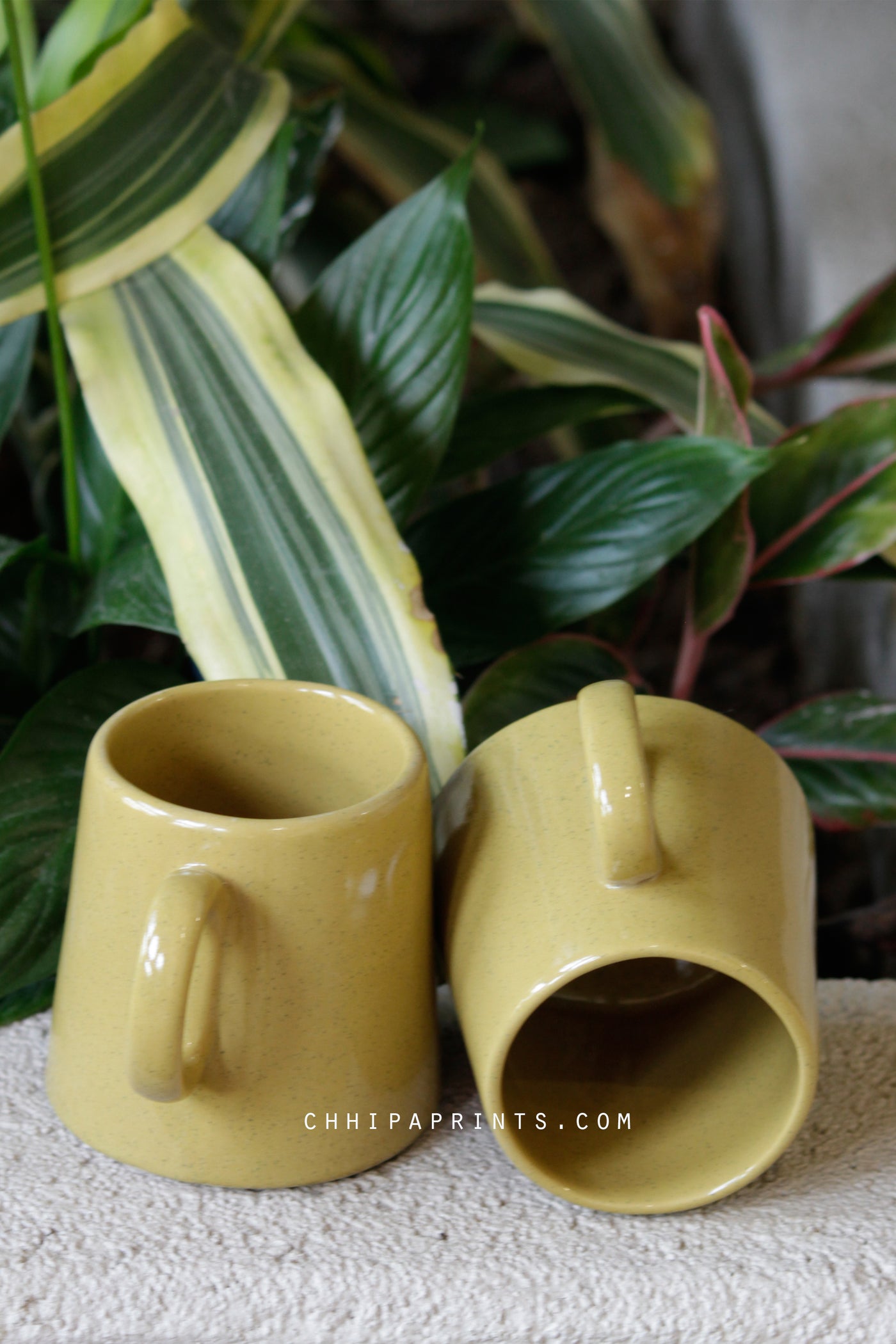 CERAMIC STONEWARE COFFEE MUG IN YELLOW