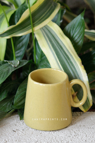 CERAMIC STONEWARE COFFEE MUG IN YELLOW