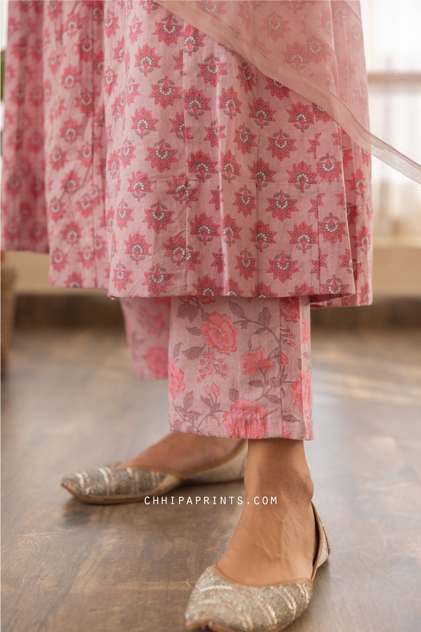 Cotton Star Buti A Line Kalidar Kurta Set in Shades of Mauve & Pink