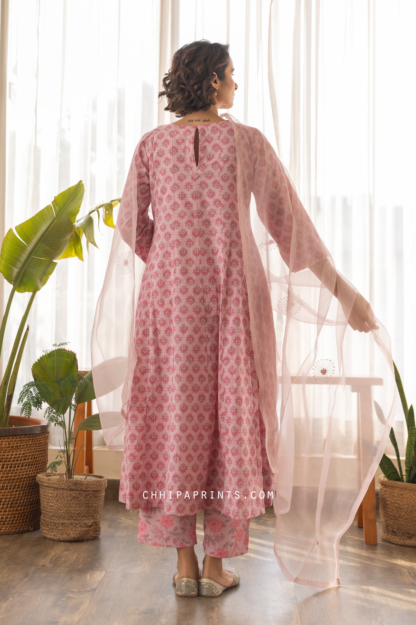 Cotton Star Buti A Line Kalidar Kurta Set in Shades of Mauve & Pink