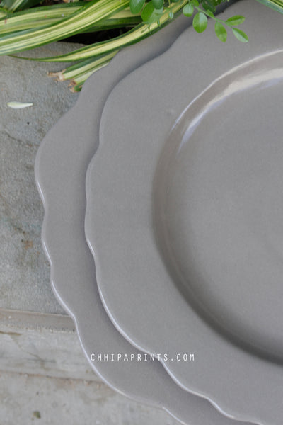 CERAMIC STONEWARE DINNER PLATE IN CEMENT GREY