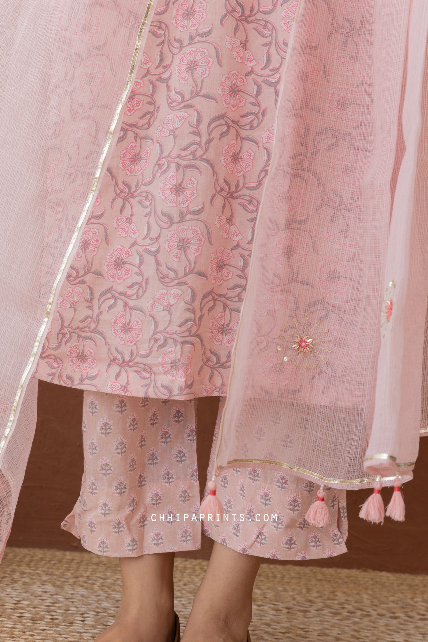 Cotton Mahin Gud Jaal Print Kurta Set in Soft Pink