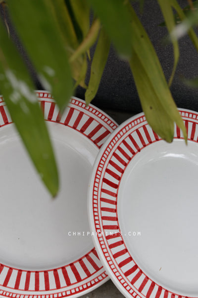 CERAMIC STONEWARE DOTS AND STRIPES DINNER PLATE IN RED