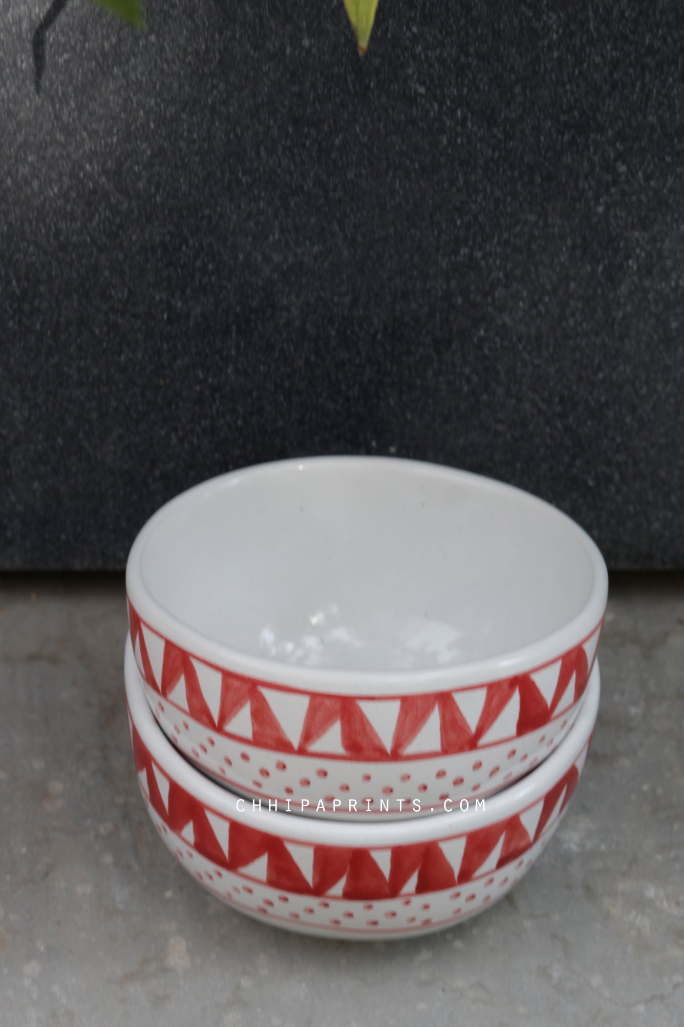 CERAMIC STONEWARE DOTS AND STRIPES SOUP BOWL IN RED