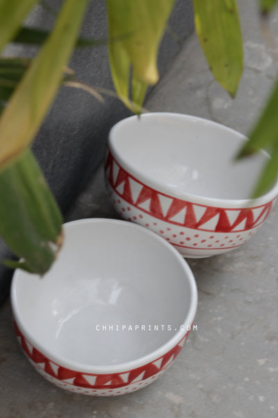 CERAMIC STONEWARE DOTS AND STRIPES SOUP BOWL IN RED