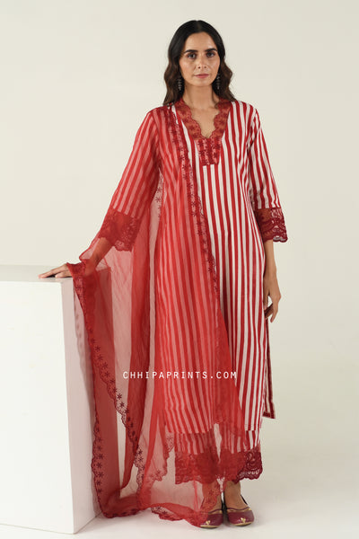Cotton Stripes Print Organza Lace Kurta Set in Red (Set of 3)
