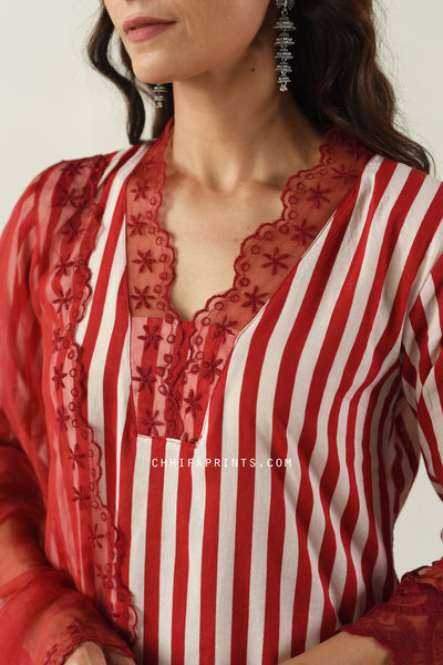 Cotton Stripes Print Organza Lace Kurta Set in Red (Set of 3)