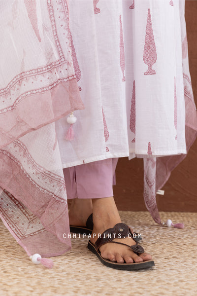 Cotton Block Print Mughal Buta Kurta Set in Cameo Pink