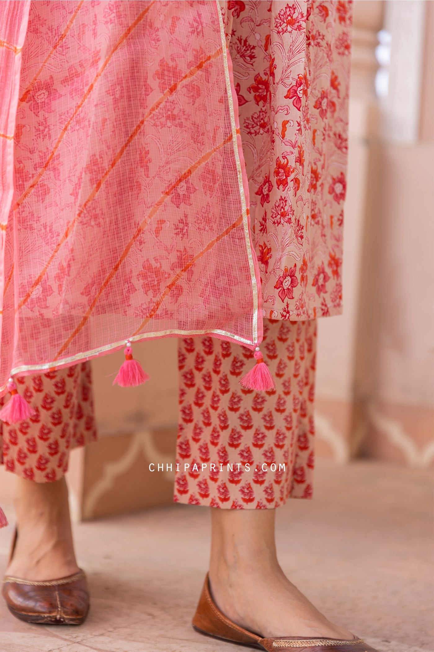 Cotton Shell tuck Jaal Print Kurta Set in Pink (Set of 3)
