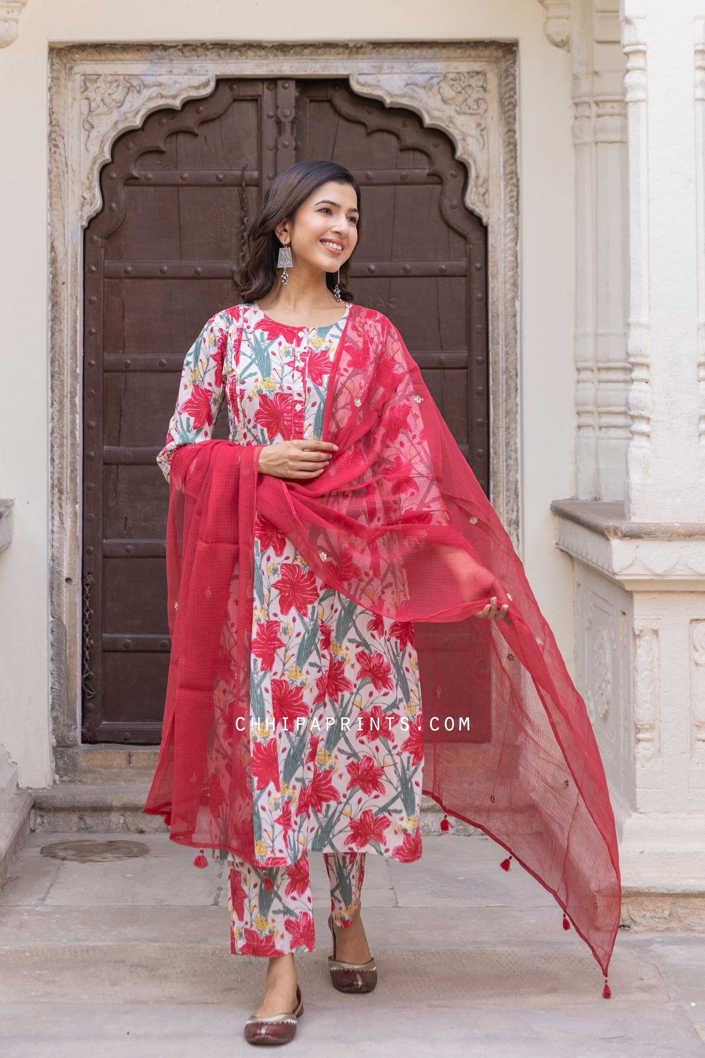 Cotton Floral Print Kurta Set From Saanjh Collection in Red